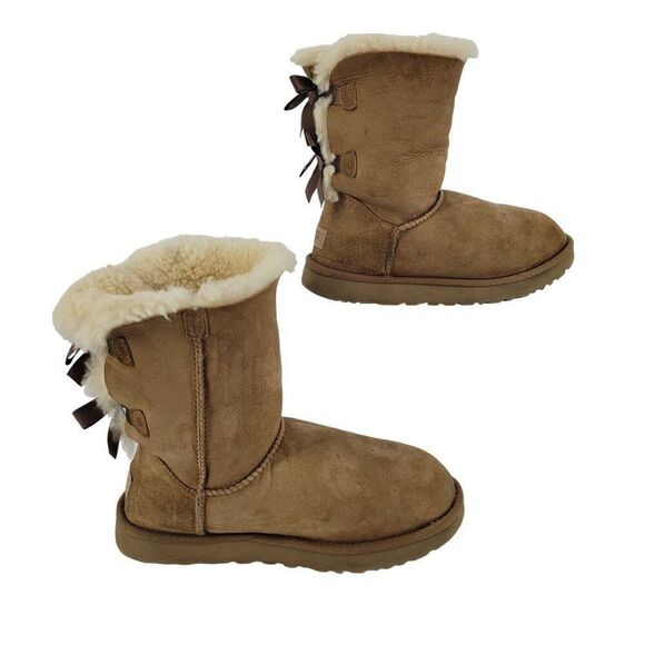 UGG Australia Bailey Bow II Leather Boots 8 Chestnut Shearling Lined 1016225 - Picture 9 of 14